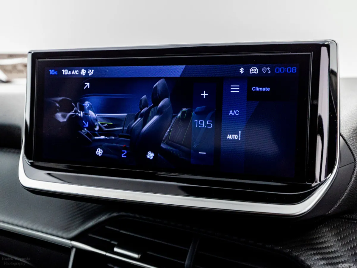 Peugeot 2008 SUV, Petrol Hybrid, 2026, Blue