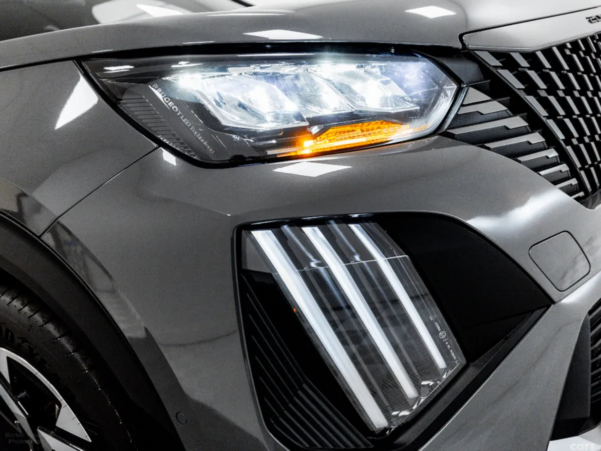 Peugeot 2008 SUV, Electric, 2026, Grey