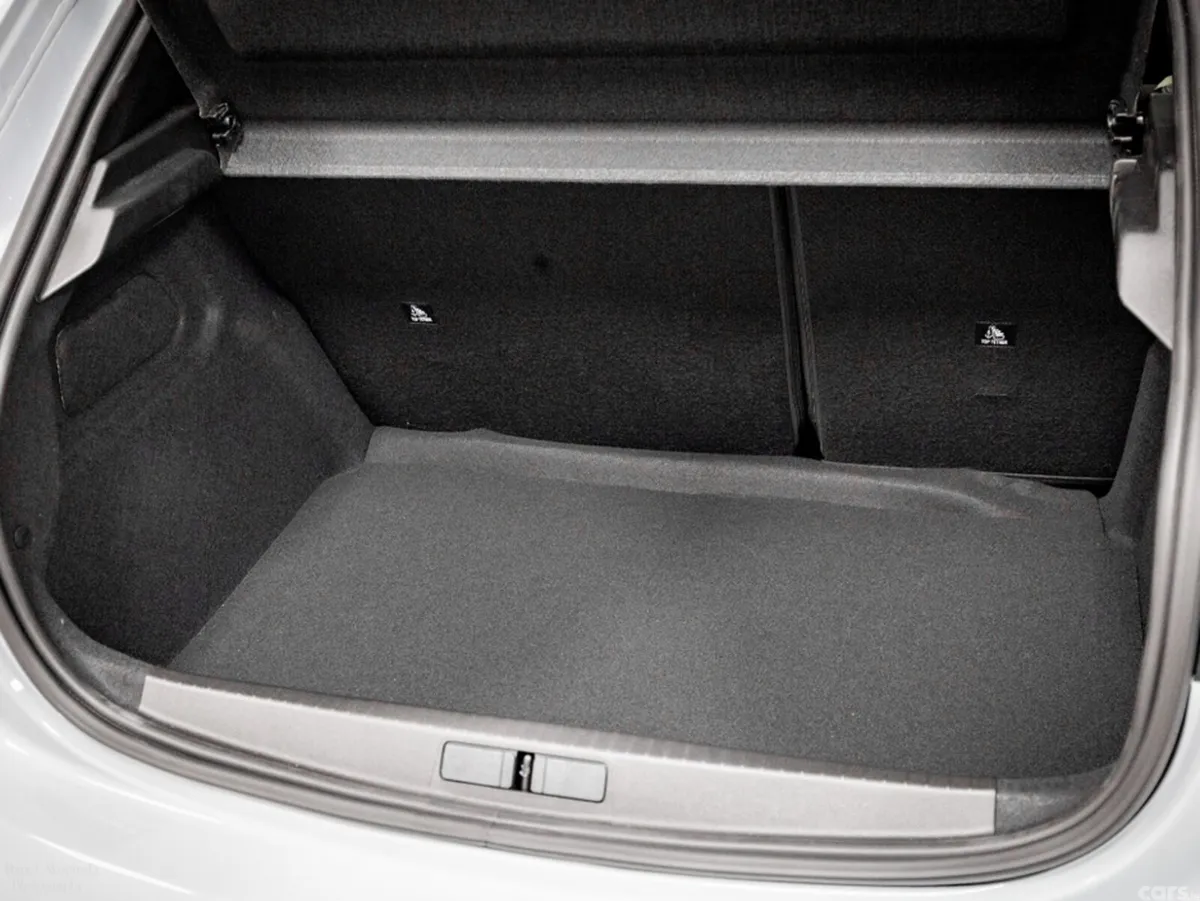 Peugeot 208 Hatchback, Petrol Hybrid, 2026, White