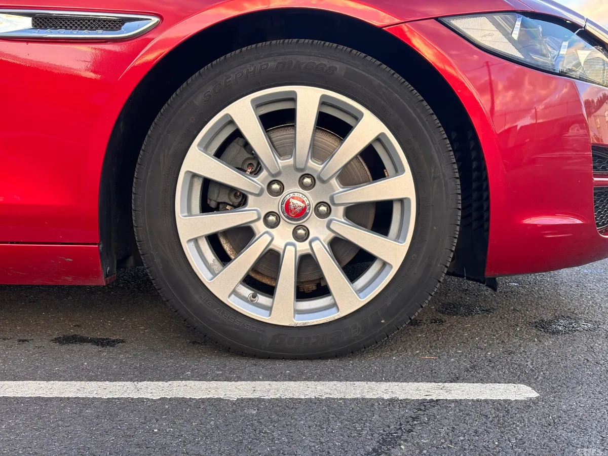 Jaguar XE Saloon, Diesel, 2016, Red