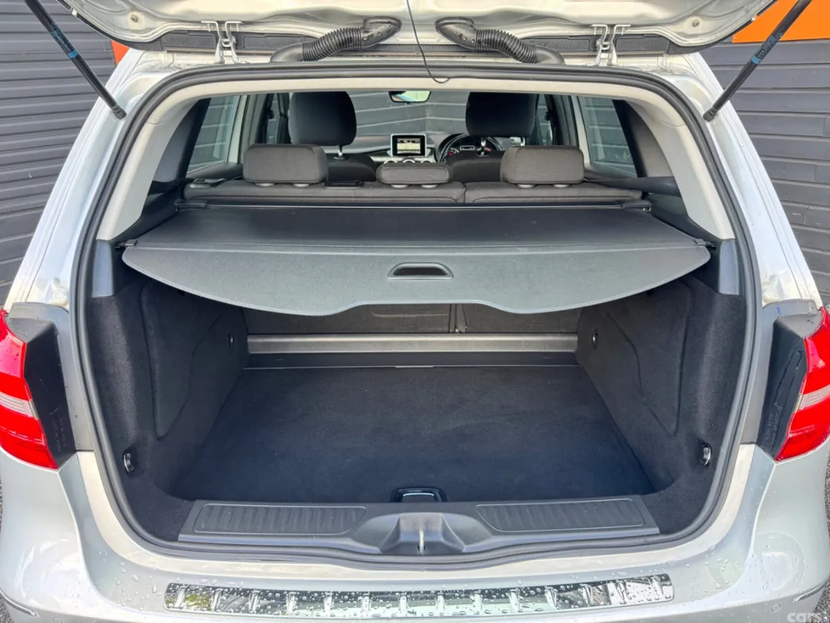 Mercedes-Benz B-Class MPV, Diesel, 2013, Silver
