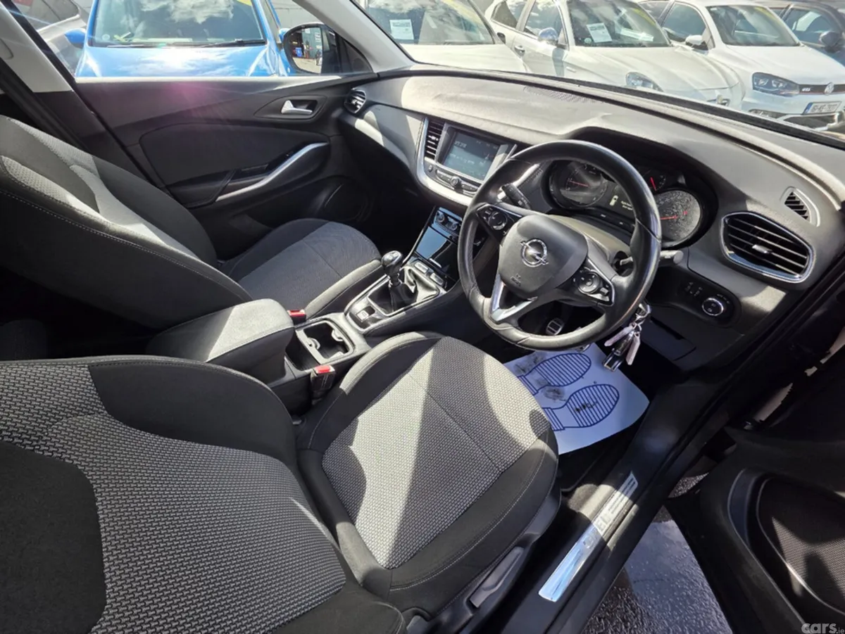 Opel Grandland X MPV, Diesel, 2019, Grey