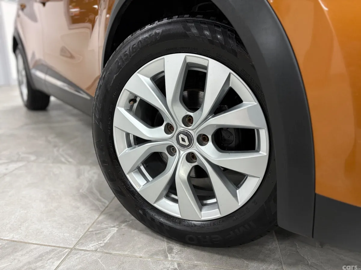 Renault Captur Hatchback, Diesel, 2021, Orange