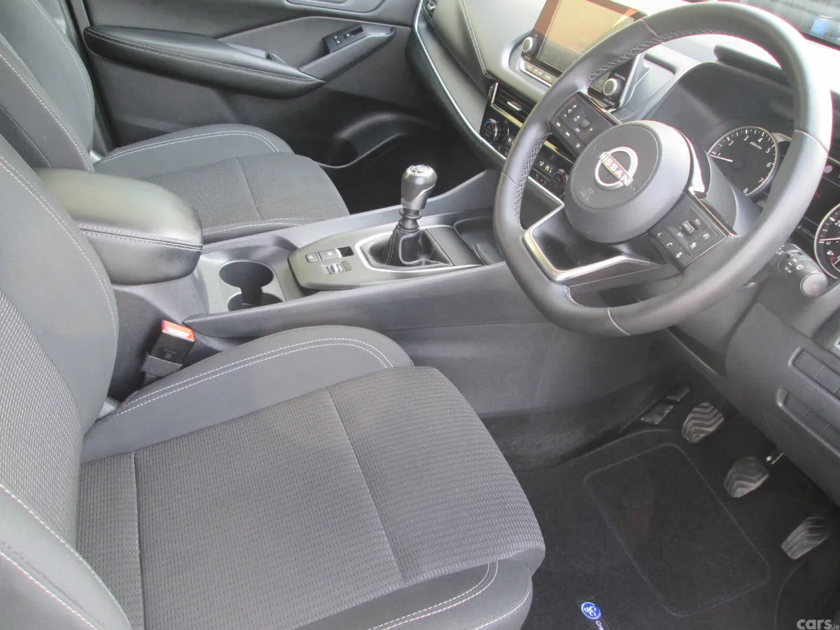 Nissan Qashqai SUV, Petrol Hybrid, 2024, Grey
