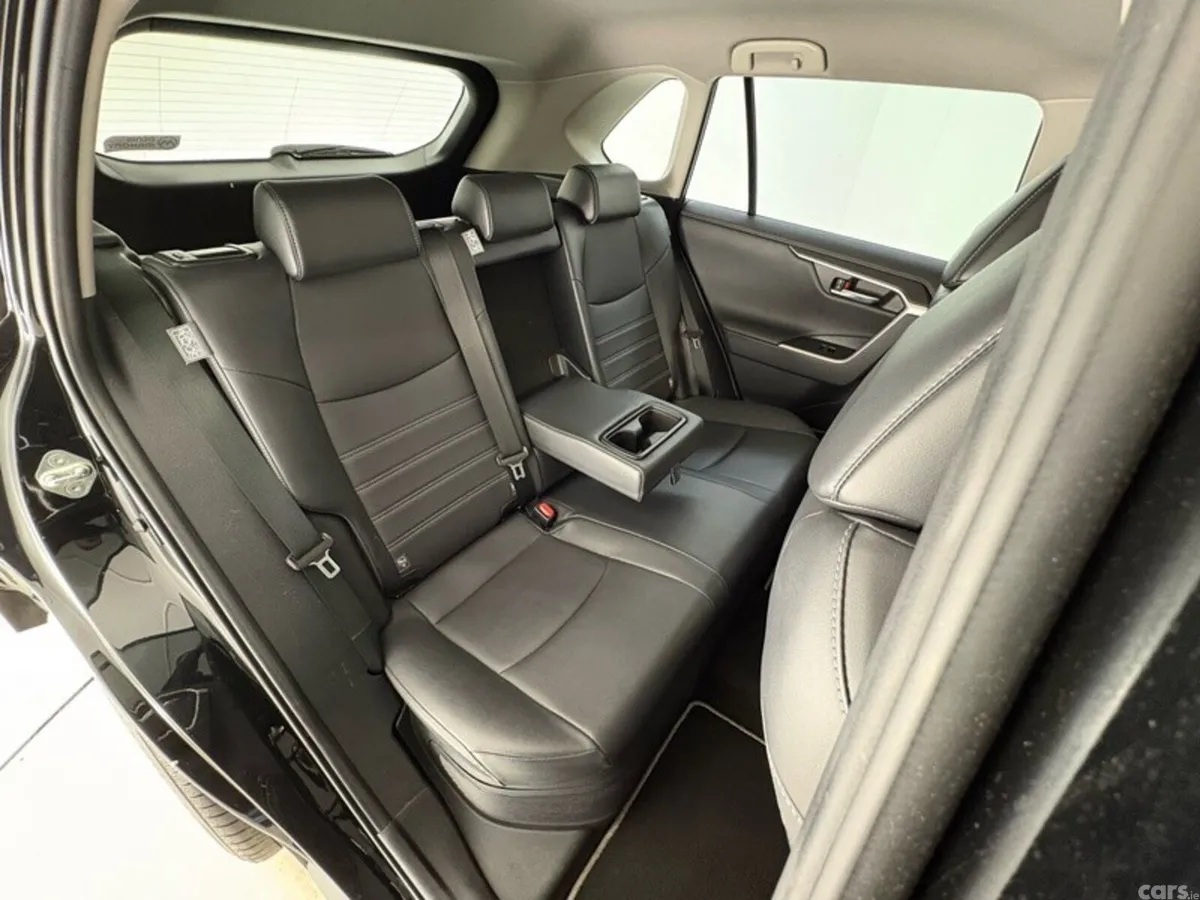 Toyota RAV4 SUV, Petrol Hybrid, 2023, Black
