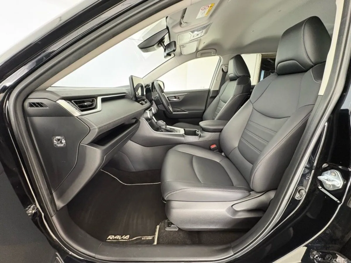Toyota RAV4 SUV, Petrol Hybrid, 2023, Black