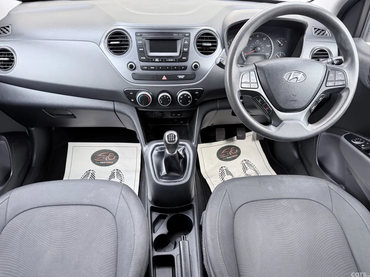 Hyundai i10 Hatchback, Petrol, 2017, White