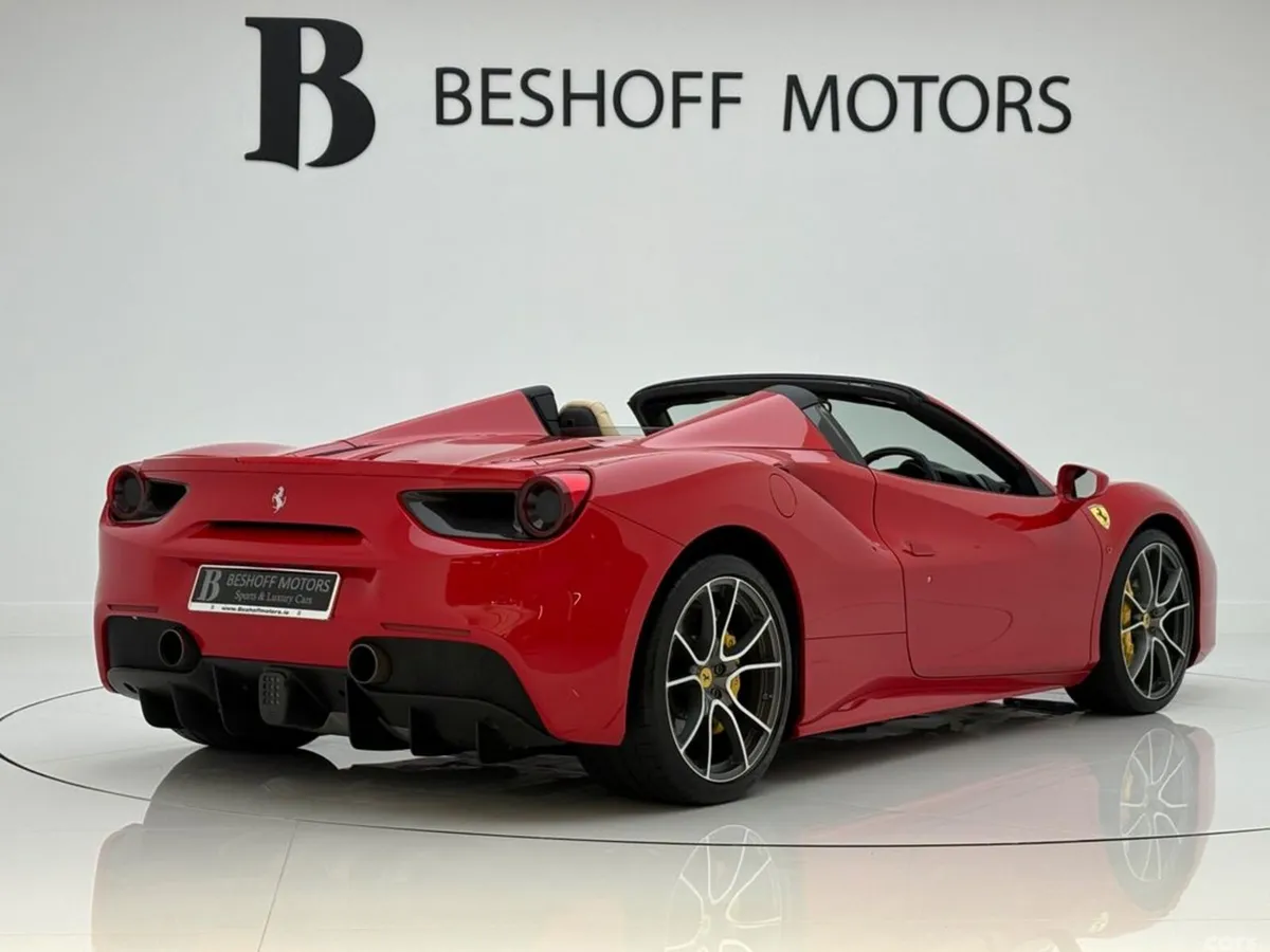Ferrari 488 Convertible, Petrol, 2017, Red