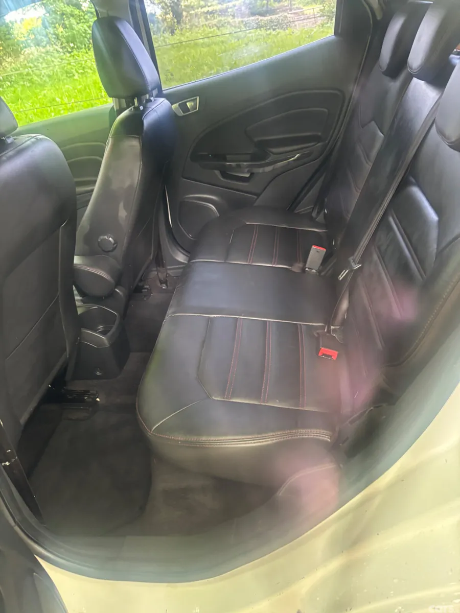 Ford EcoSport SUV, Petrol, 2015, White