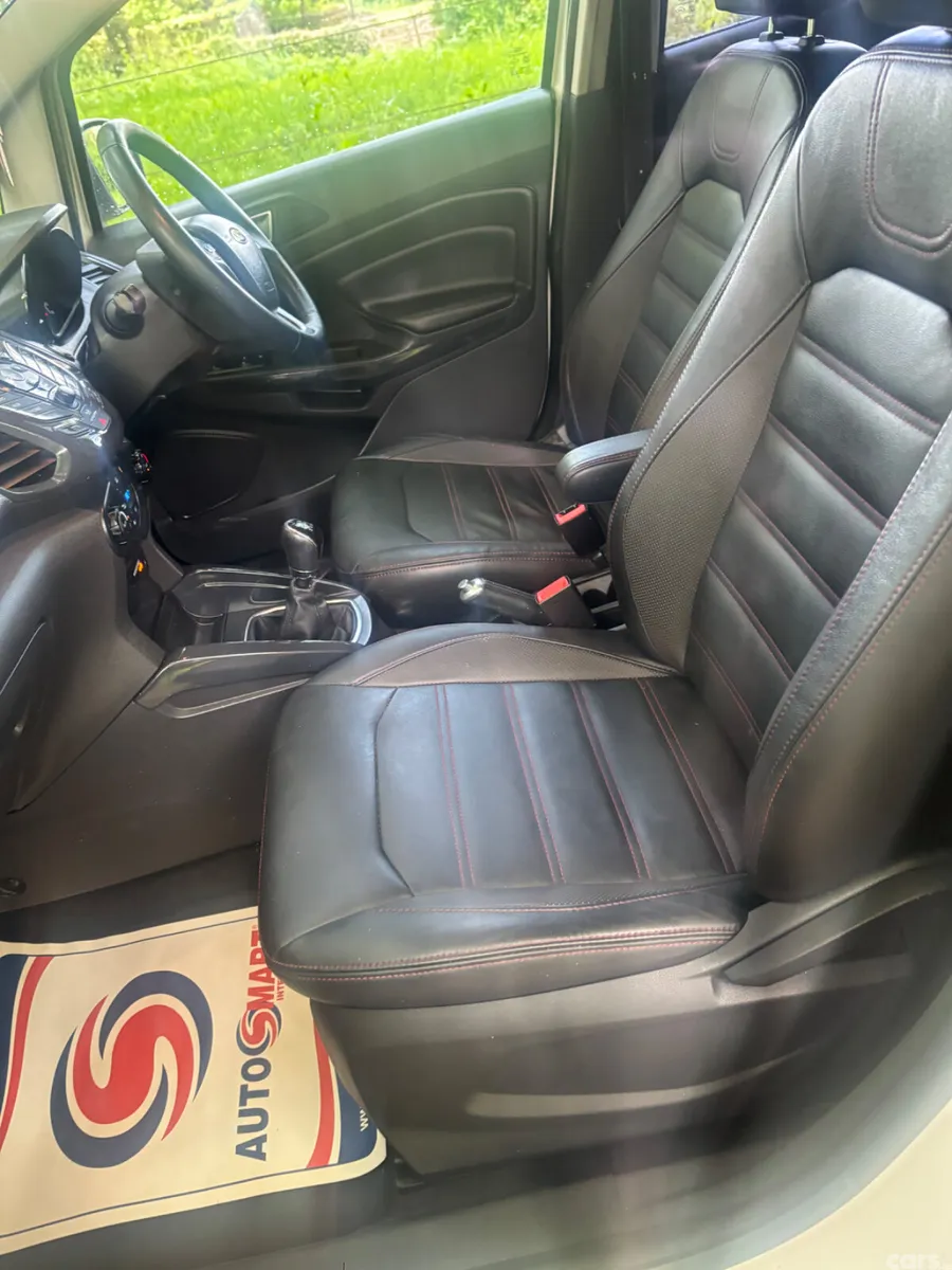 Ford EcoSport SUV, Petrol, 2015, White