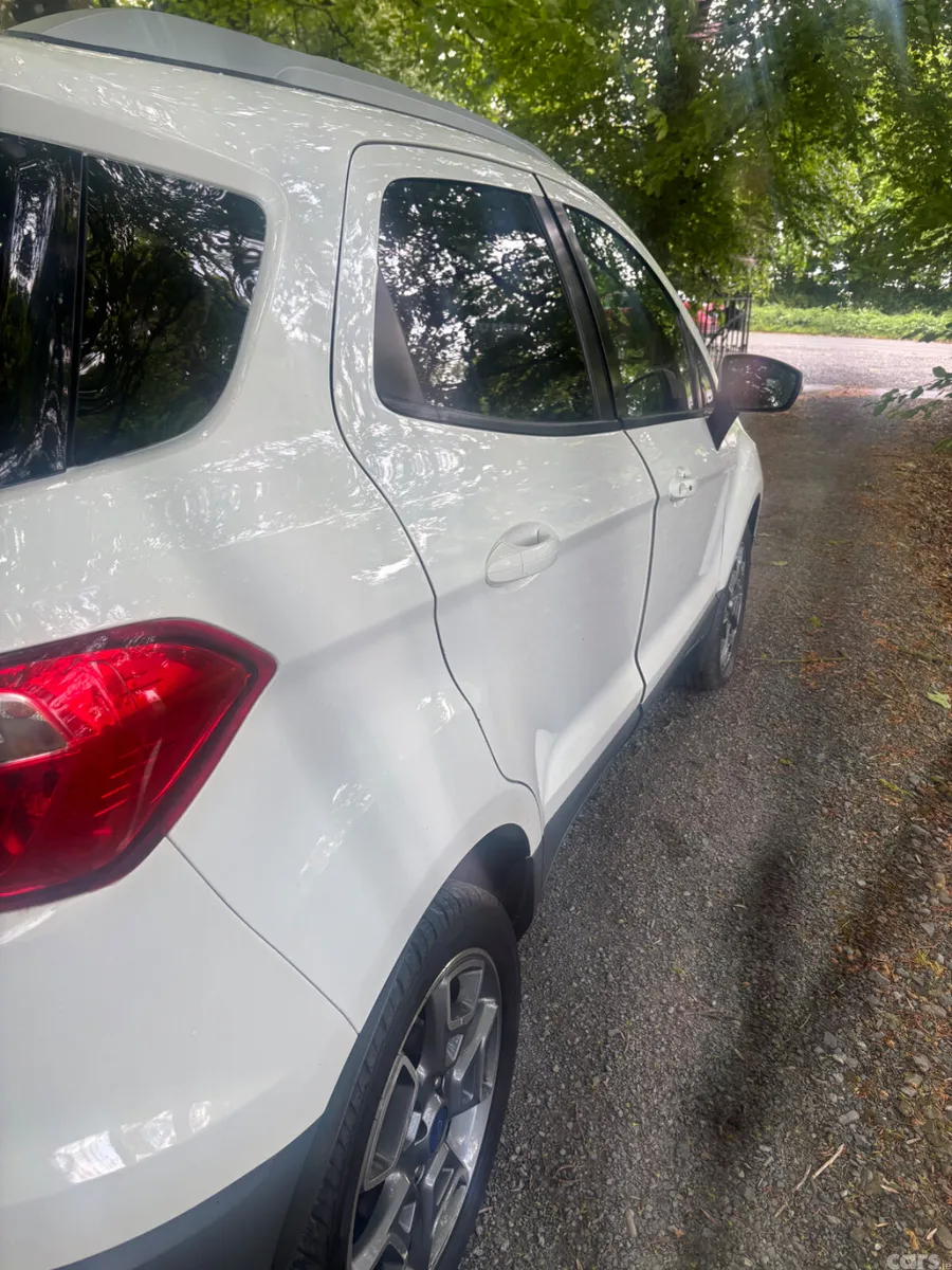 Ford EcoSport SUV, Petrol, 2015, White