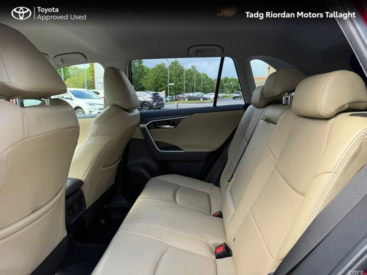 Toyota RAV4 SUV, Petrol Hybrid, 2021, Red