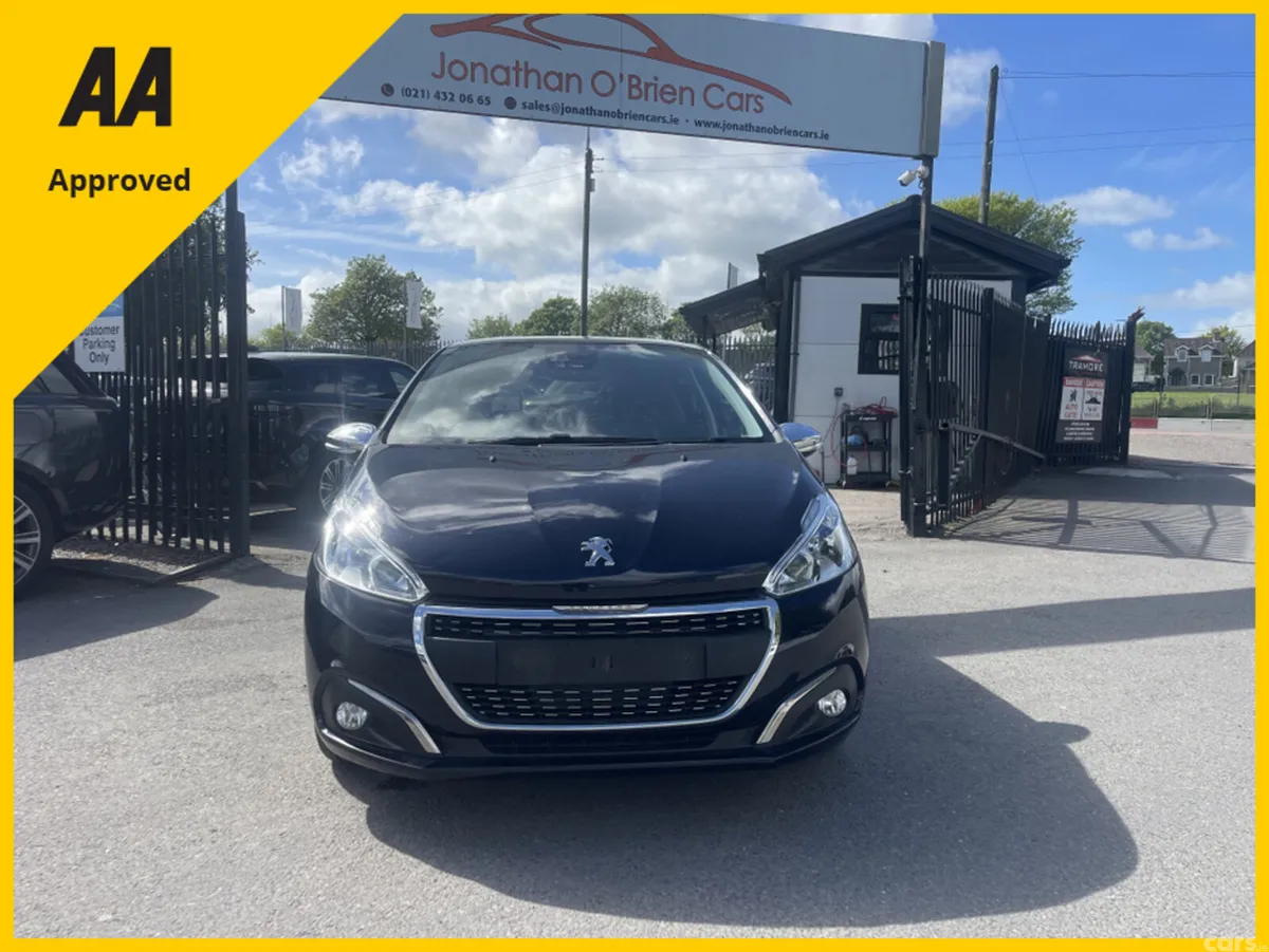 Peugeot 208 Hatchback, Petrol, 2019, Blue