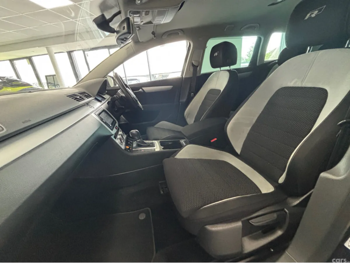 Volkswagen Passat Estate, Petrol, 2015, Black