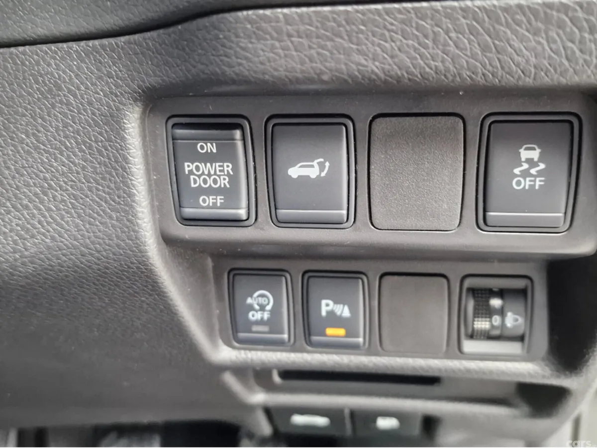 Nissan X-Trail SUV, Diesel, 2016, Black