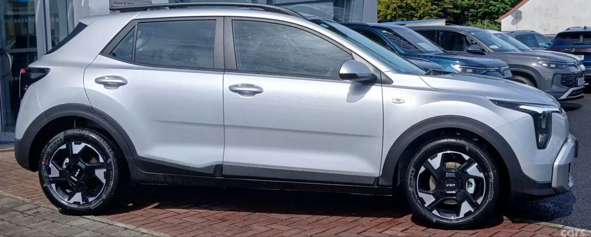 Kia Stonic SUV, Petrol, 2026, Silver