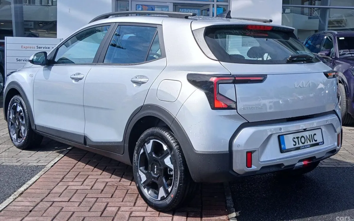 Kia Stonic SUV, Petrol, 2026, Silver