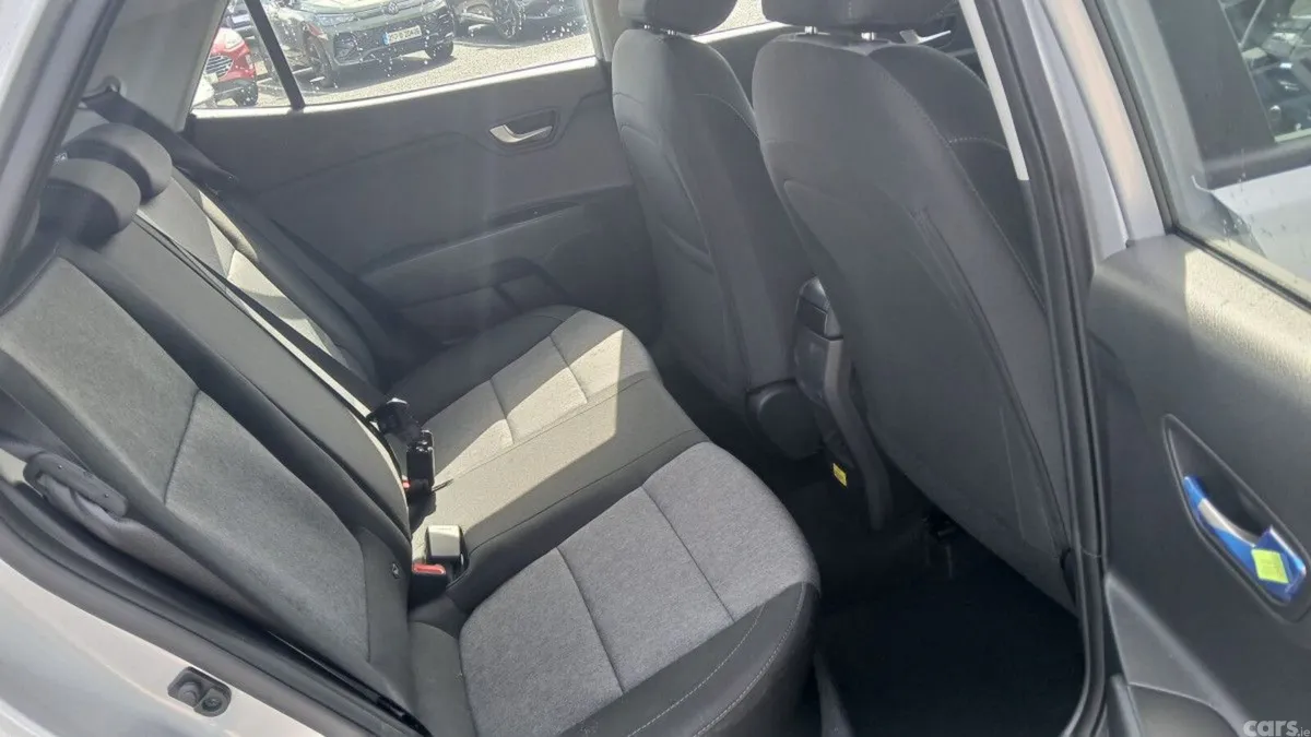 Kia Stonic SUV, Petrol, 2026, Silver