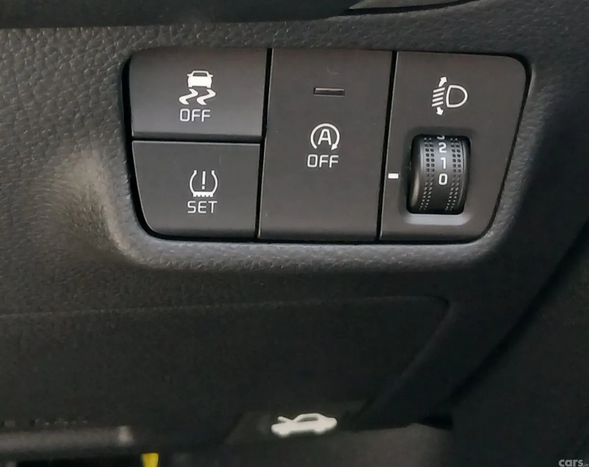 Kia Stonic SUV, Petrol, 2026, Silver