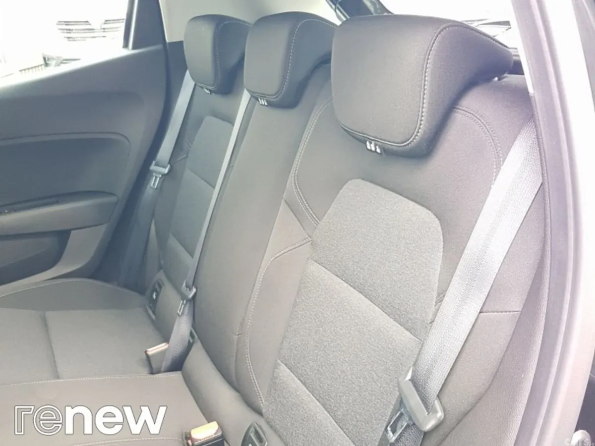 Renault Clio Hatchback, Petrol, 2023, Black