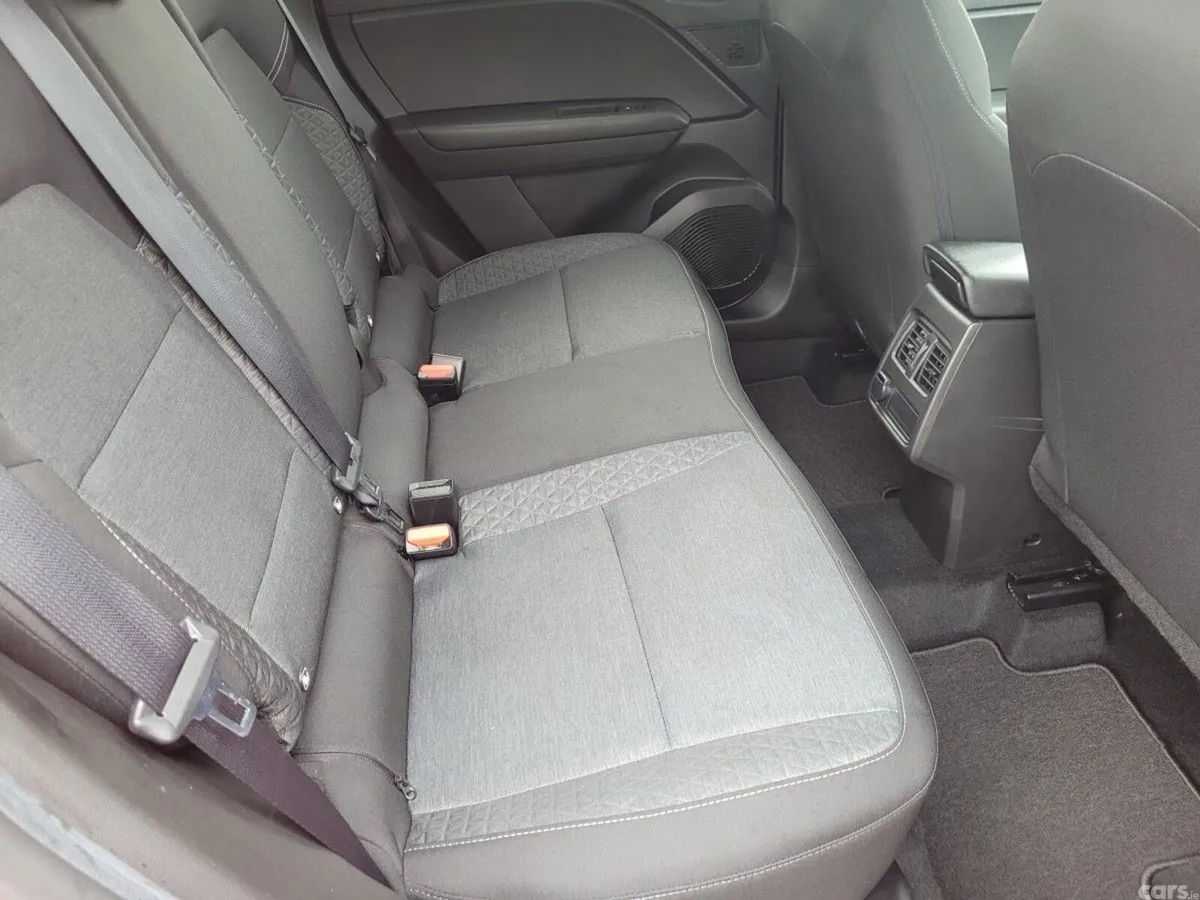 Renault Captur SUV, Petrol, 2023, Red