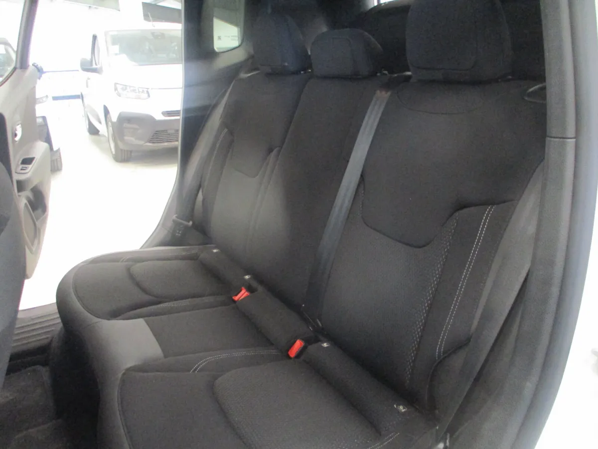Jeep Renegade SUV, Petrol, 2023, White