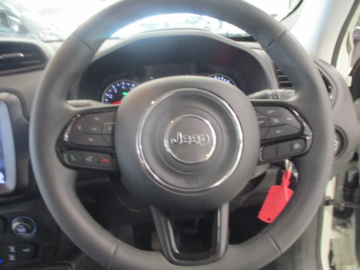 Jeep Renegade SUV, Petrol, 2023, White