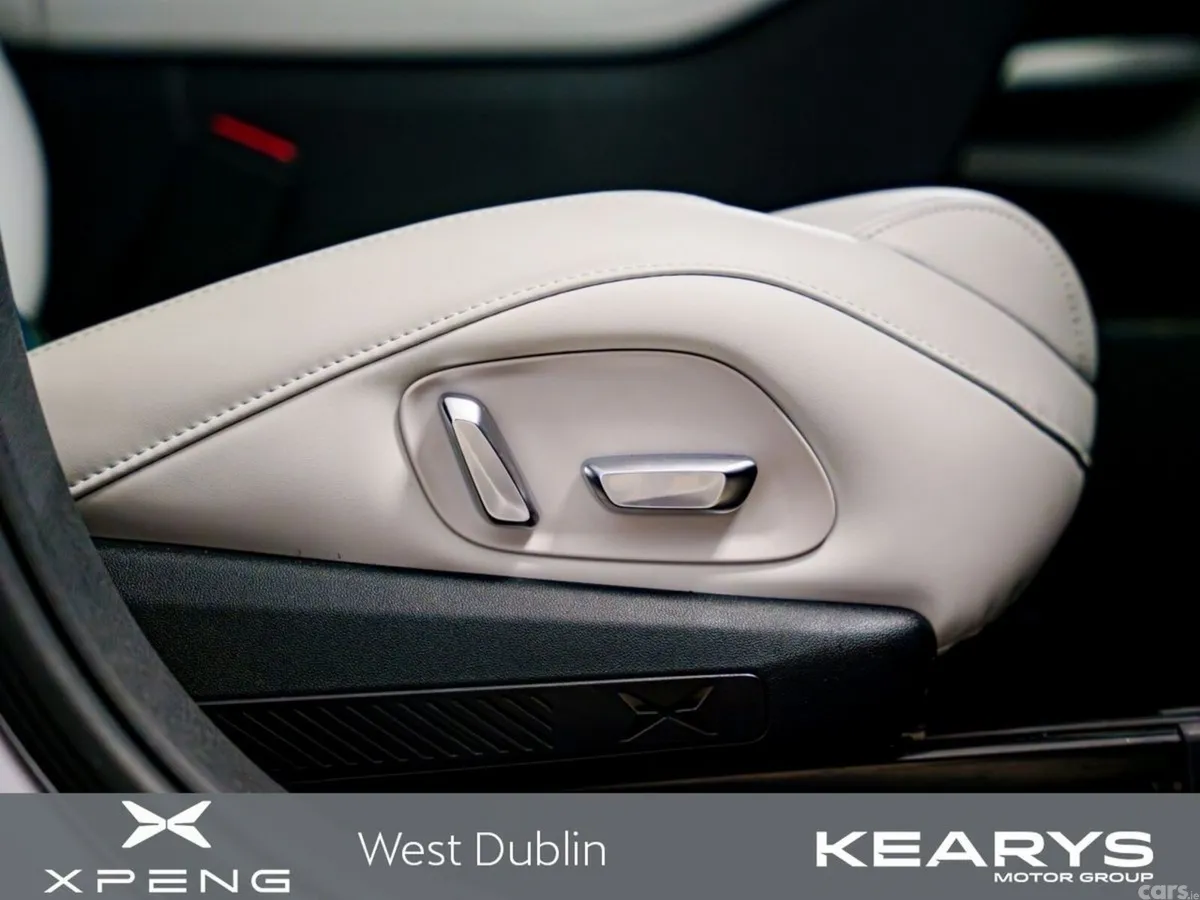 XPeng G6 Hatchback, Electric, 2025, Grey