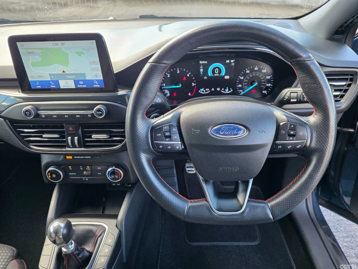Ford Focus Hatchback, Diesel, 2021, Blue