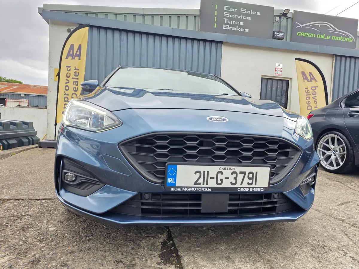 Ford Focus Hatchback, Diesel, 2021, Blue