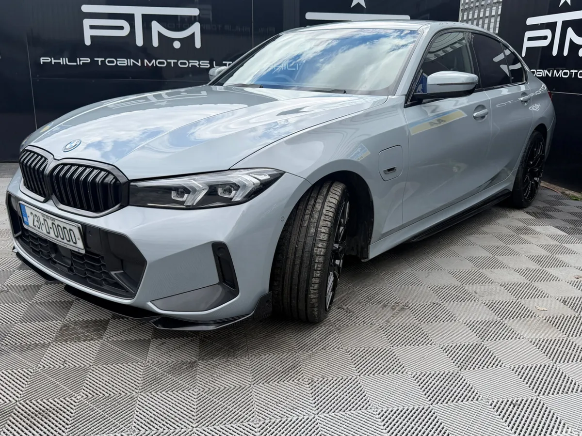 BMW 3-Series Saloon, Petrol Plug-in Hybrid, 2023, Grey