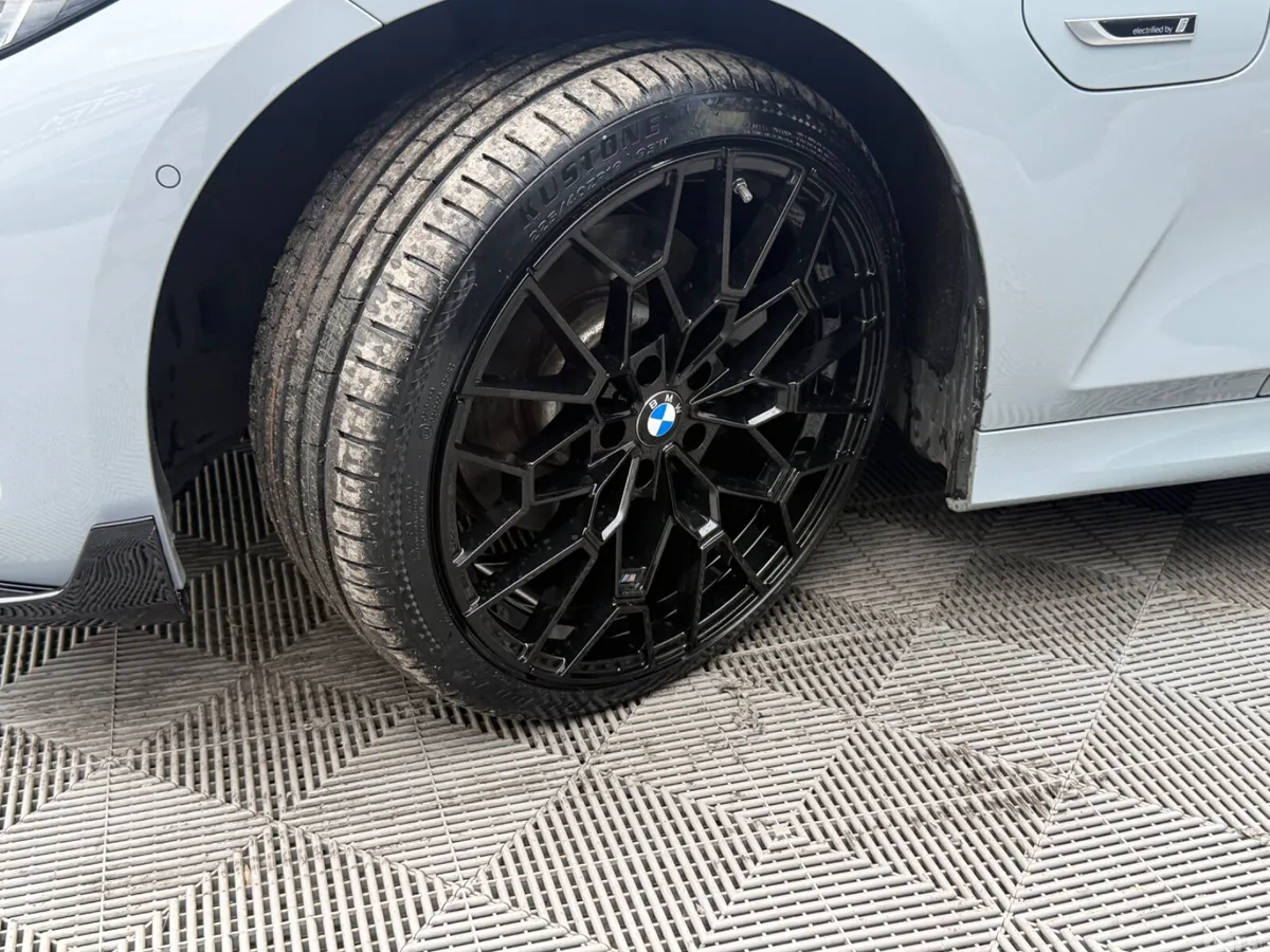 BMW 3-Series Saloon, Petrol Plug-in Hybrid, 2023, Grey