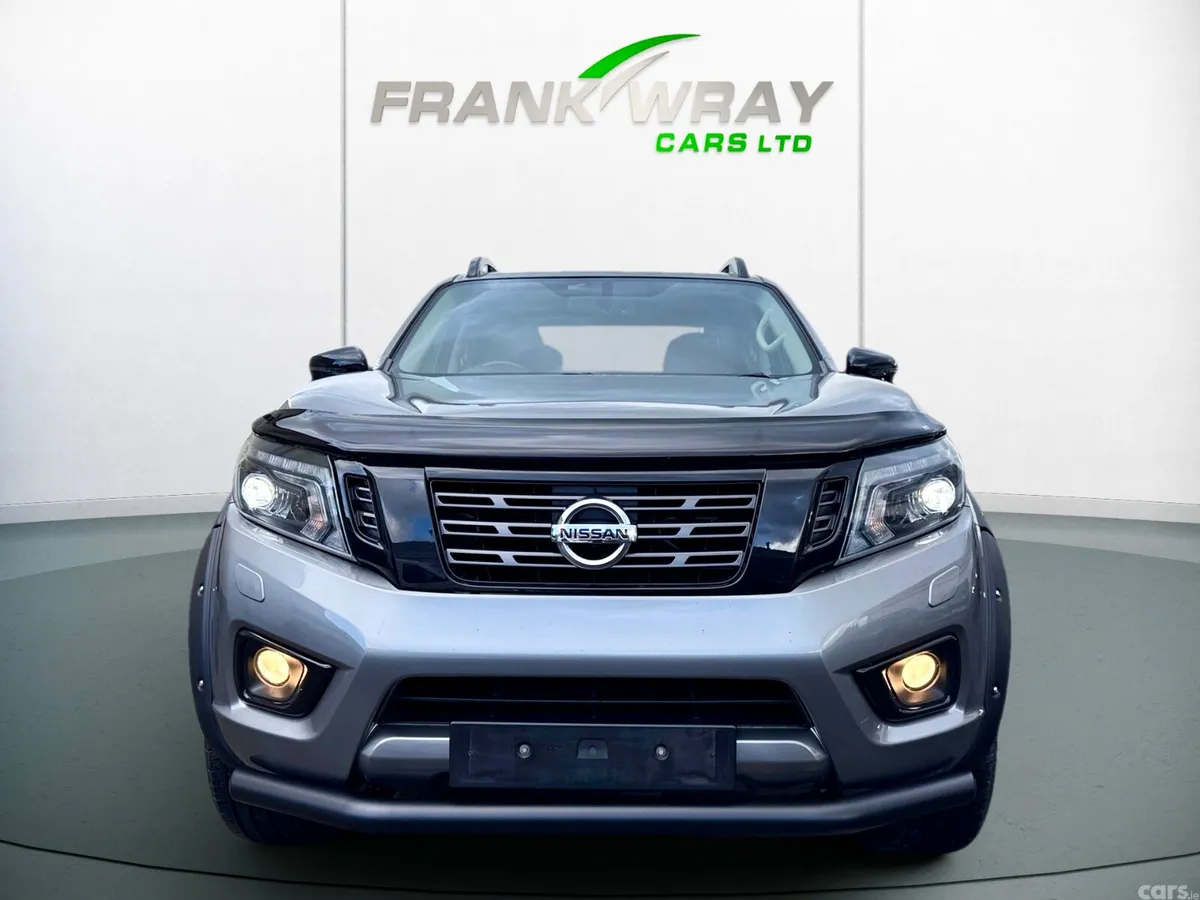 Nissan Navara Pick Up, Diesel, 2021, Grey