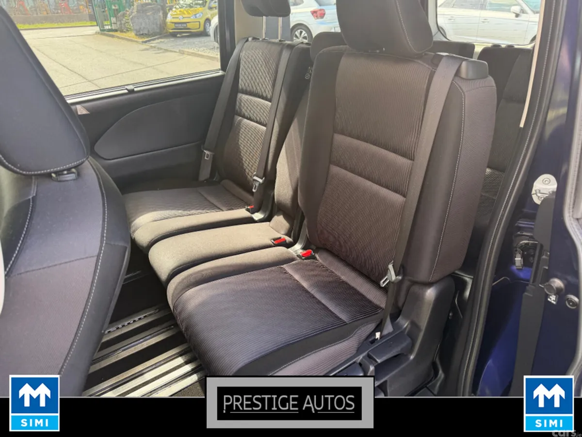 Nissan Serena MPV, Petrol Hybrid, 2019, Purple