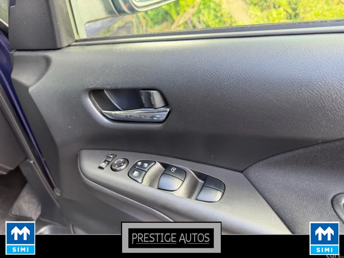 Nissan Serena MPV, Petrol Hybrid, 2019, Purple