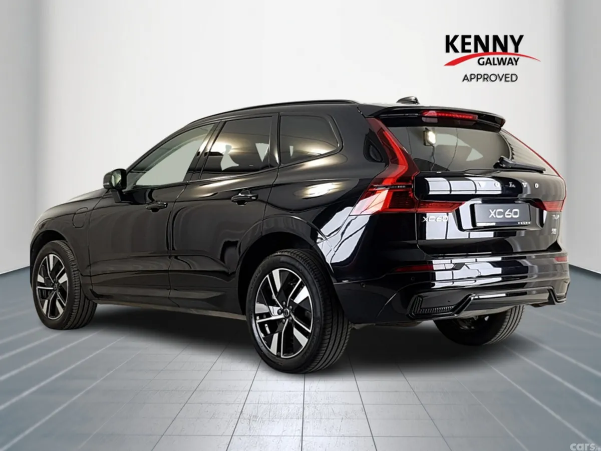 Volvo XC60 Estate, Petrol Hybrid, 2025, Black