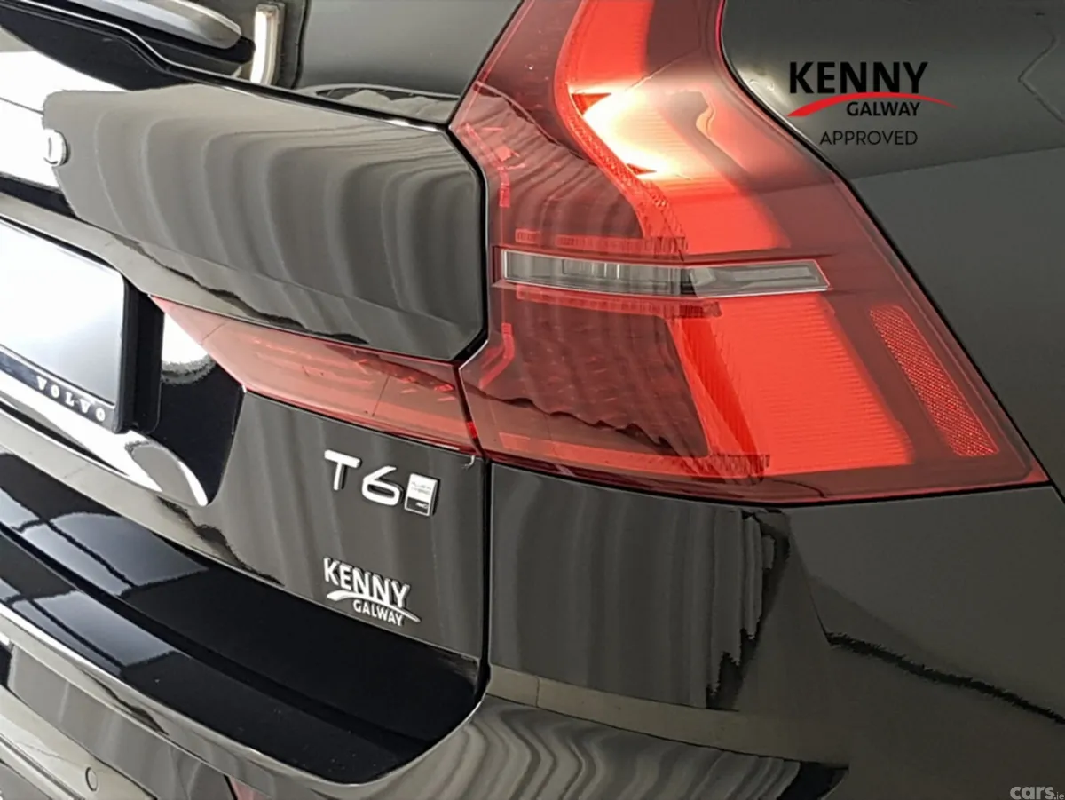 Volvo XC60 Estate, Petrol Hybrid, 2025, Black
