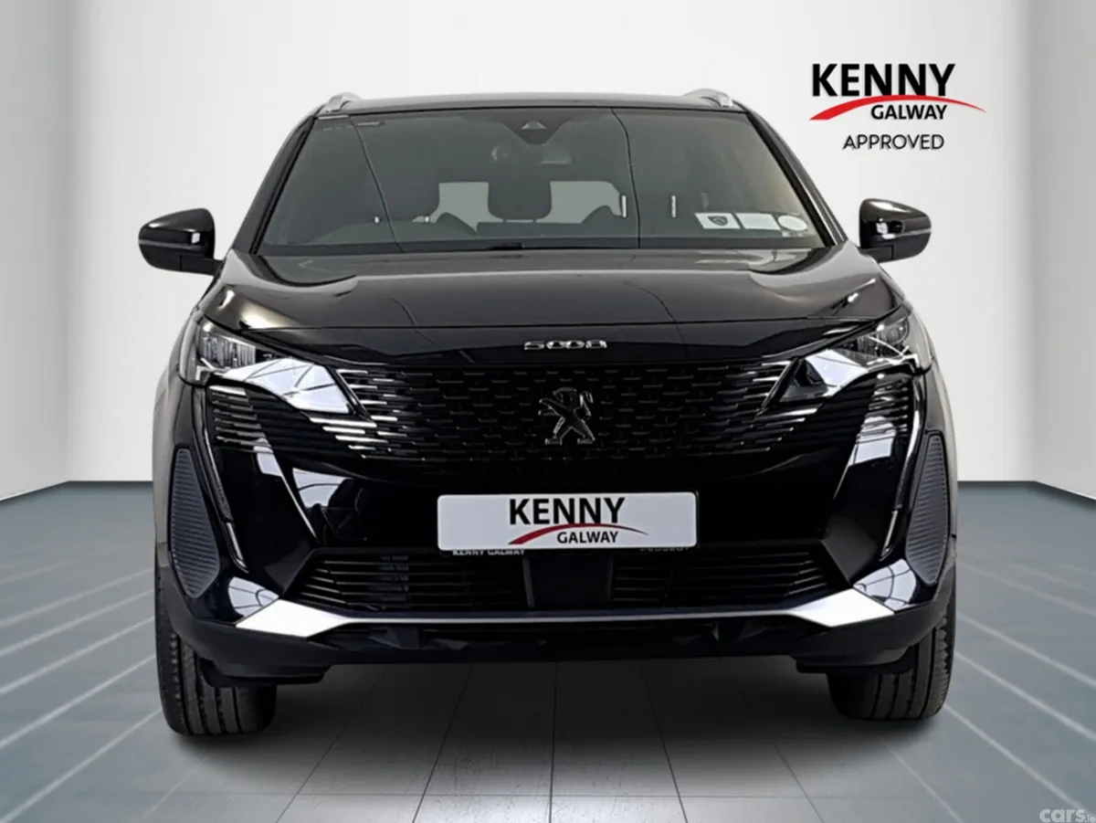 Peugeot 5008 MPV, Diesel, 2024, Black
