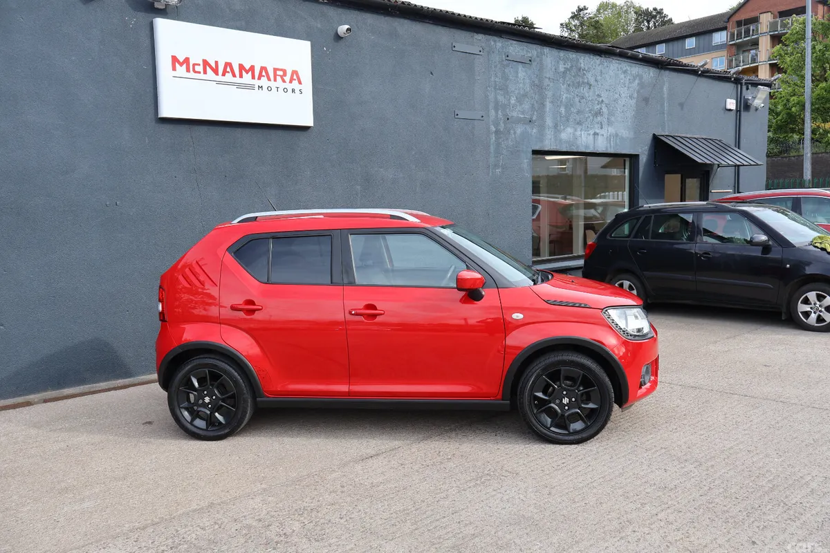 Suzuki Ignis Hatchback, Petrol, 2017, Red