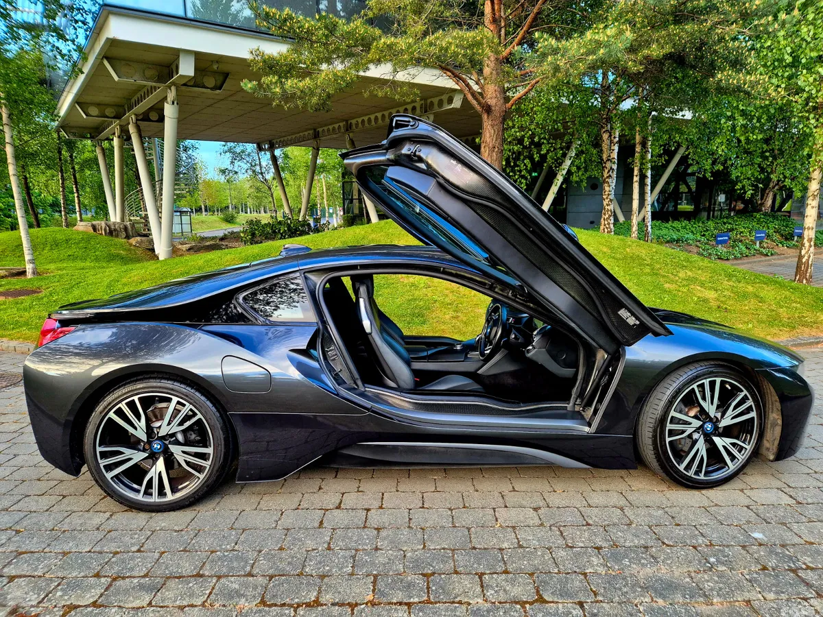 BMW i8 Coupe, Petrol Plug-in Hybrid, 2016, Grey