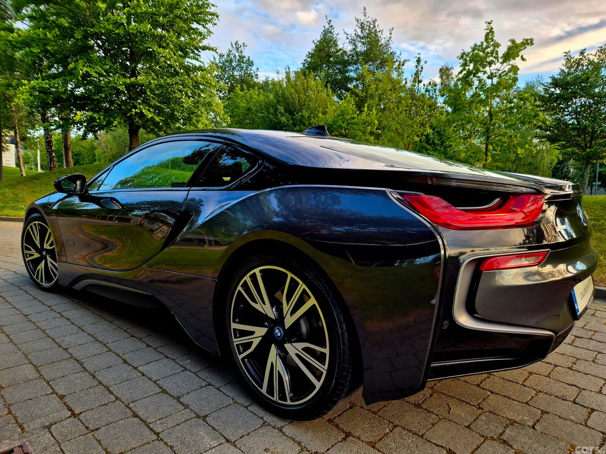 BMW i8 Coupe, Petrol Plug-in Hybrid, 2016, Grey