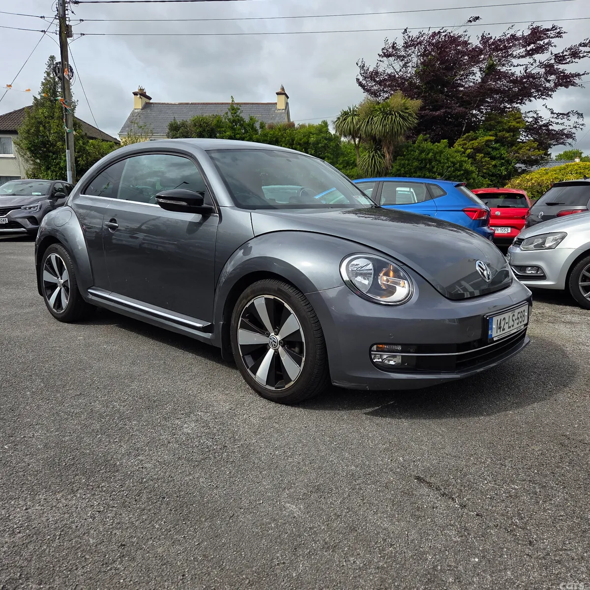 Volkswagen Beetle Hatchback, Diesel, 2014, Grey