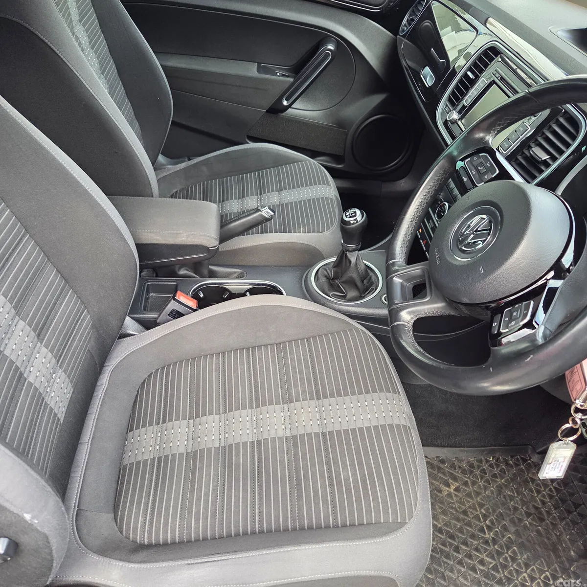 Volkswagen Beetle Hatchback, Diesel, 2014, Grey