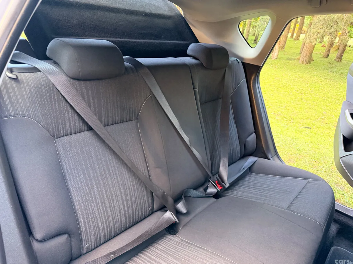 Opel Astra Hatchback, Diesel, 2011, Silver