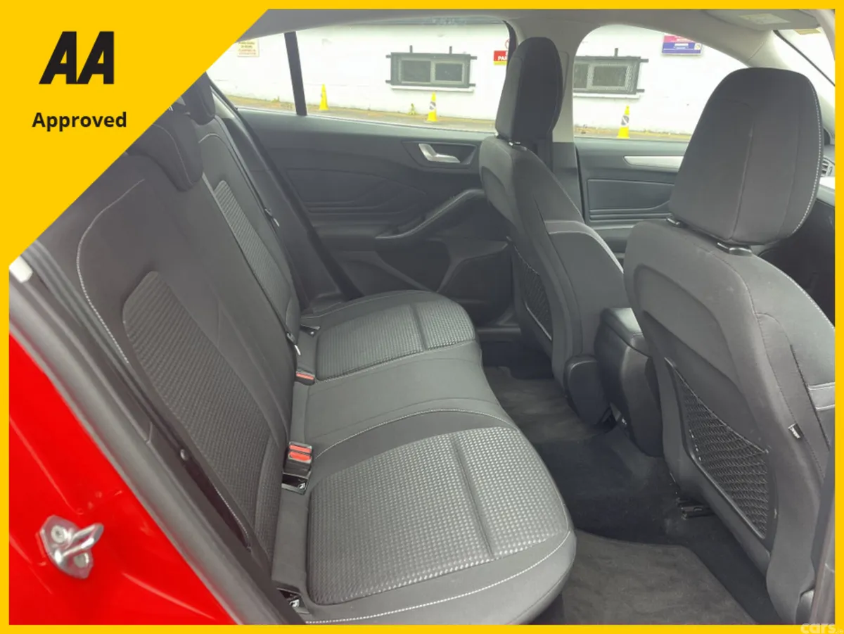 Ford Focus Hatchback, Diesel, 2020, Red