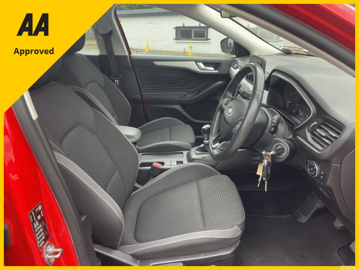 Ford Focus Hatchback, Diesel, 2020, Red