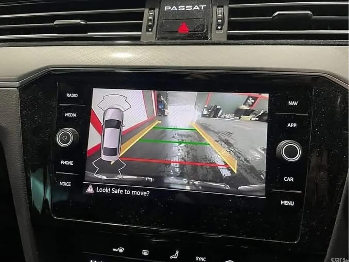 Volkswagen Passat Saloon, Diesel, 2022, Grey