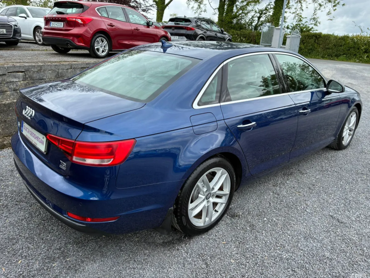 Audi A4 Saloon, Diesel, 2017, Blue