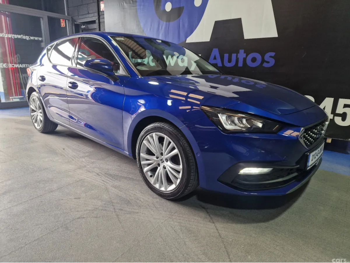 SEAT Leon Hatchback, Petrol, 2021, Blue