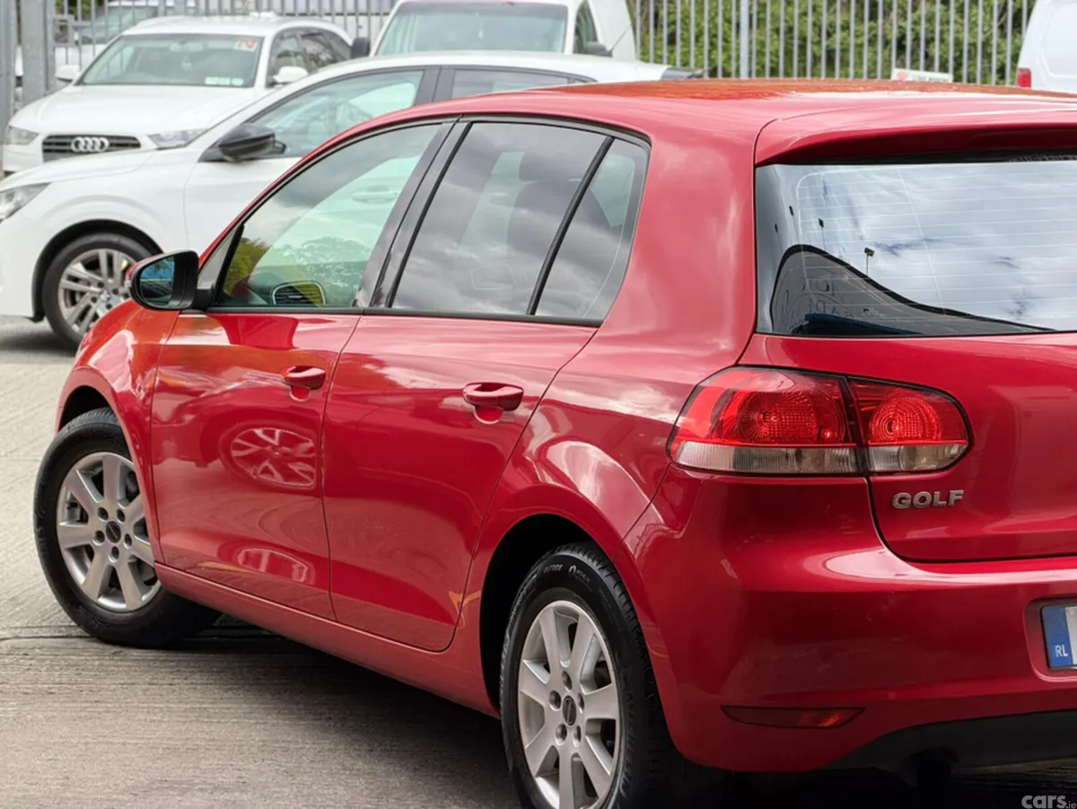 Volkswagen Golf Hatchback, Petrol, 2013, Red